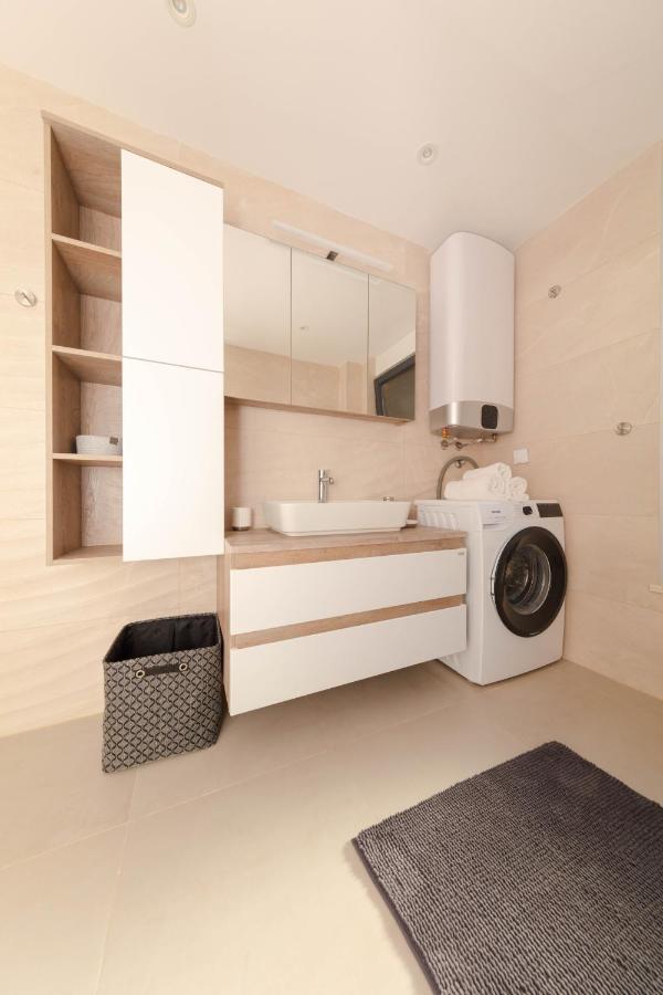 Resort Banjole - Apartman Indigo ภายนอก รูปภาพ